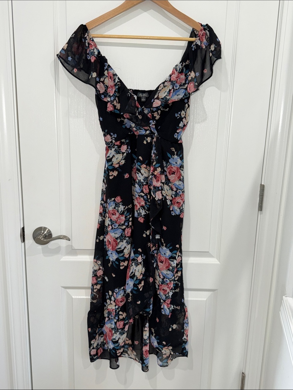 Lily Rose Floral Off-Shoulder Maxi Dress - Black with Pink & Blue Flowers small